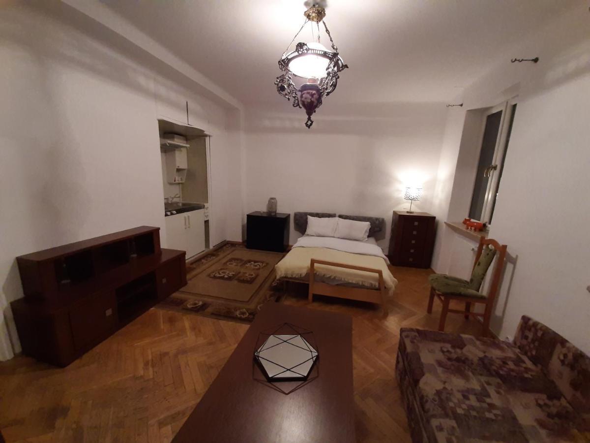 Rooms In Centrum Варшава Экстерьер фото