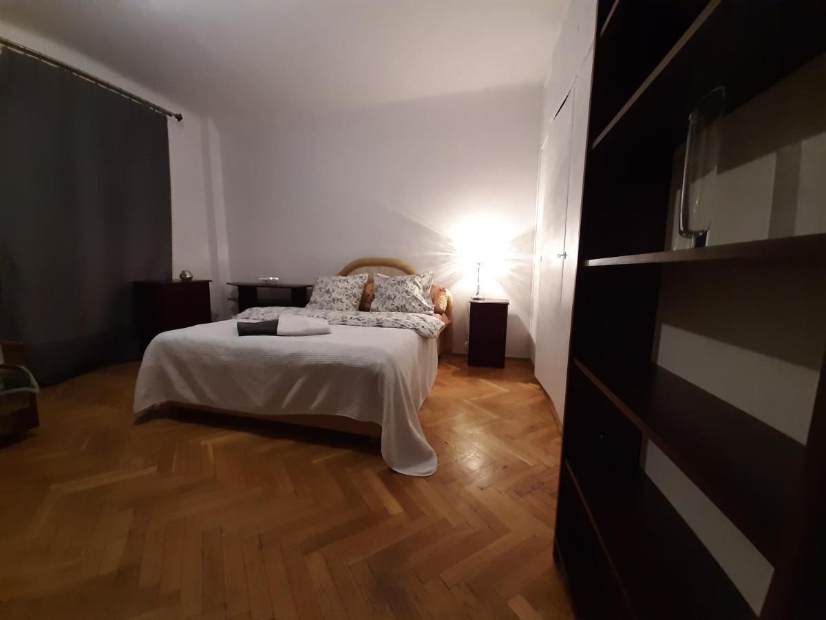 Rooms In Centrum Варшава Экстерьер фото